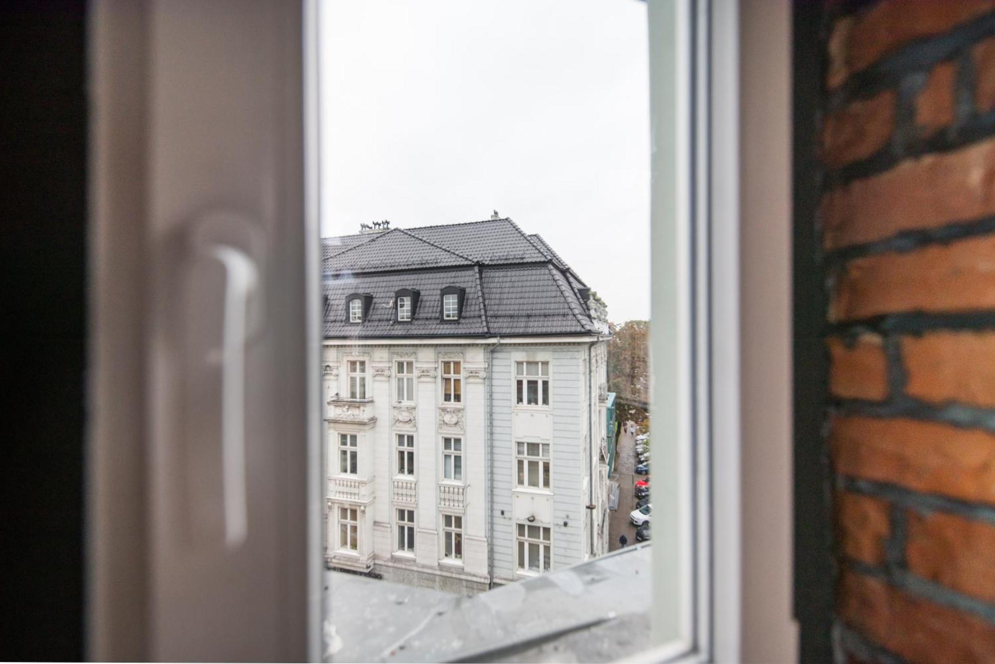Przytulny Apartament Z Wieza กลีวิตเซ ภายนอก รูปภาพ